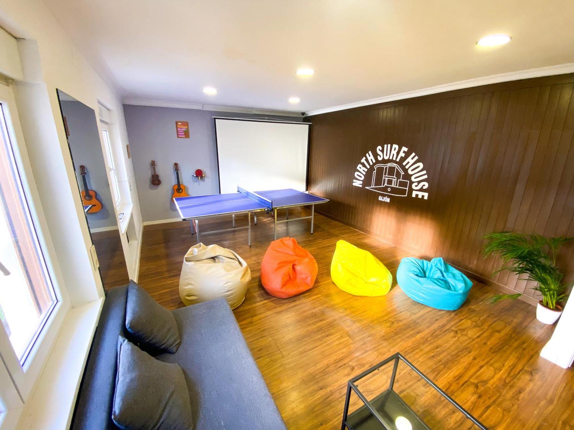 North Surf House Hostel Gijón Kültér fotó